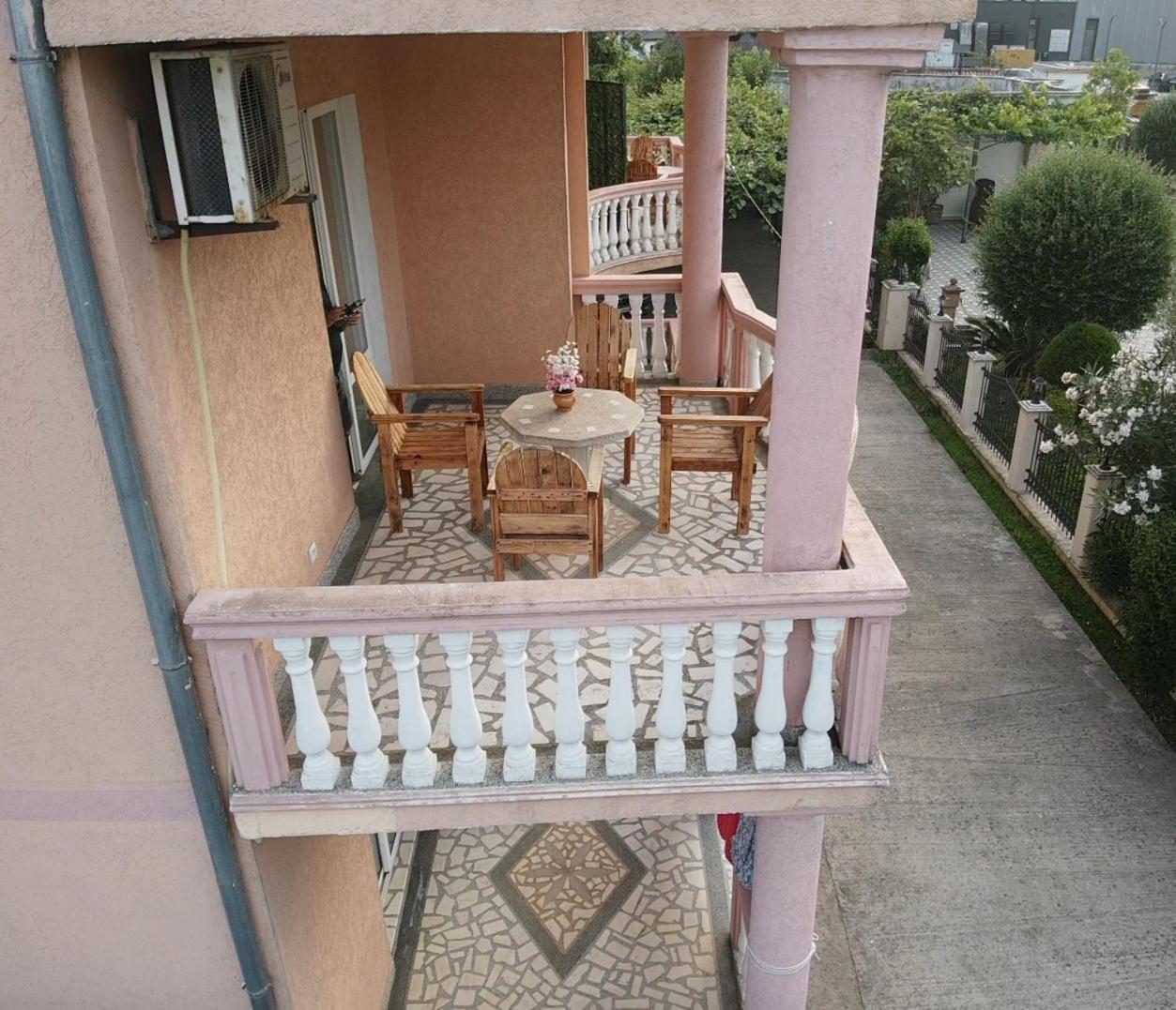 אולסינץ' Kurt Apartaments מראה חיצוני תמונה