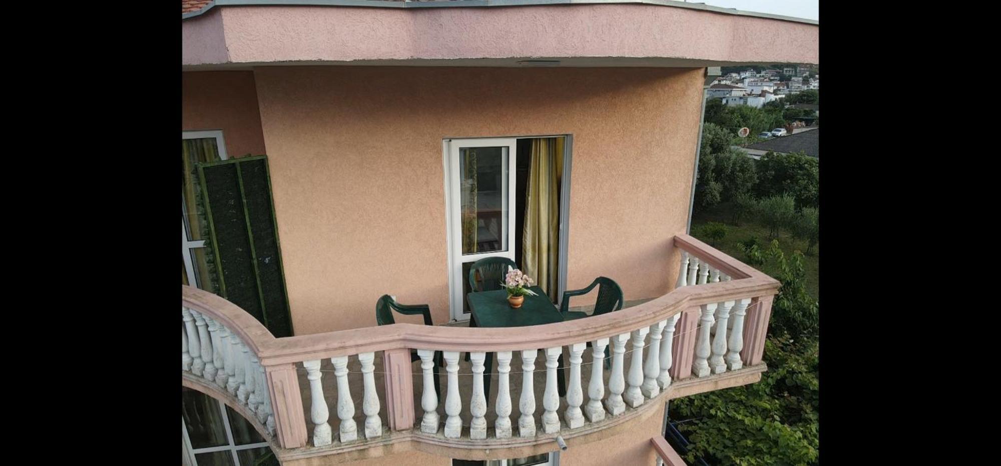 אולסינץ' Kurt Apartaments מראה חיצוני תמונה