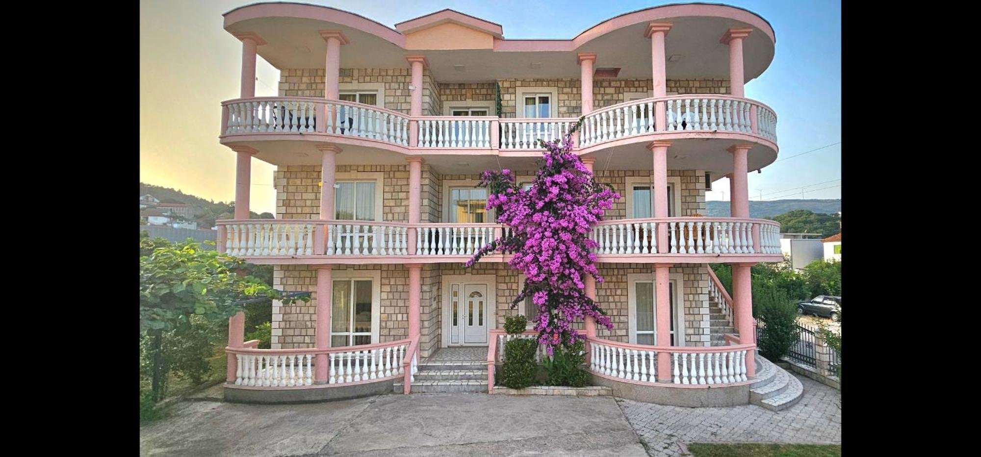 אולסינץ' Kurt Apartaments מראה חיצוני תמונה