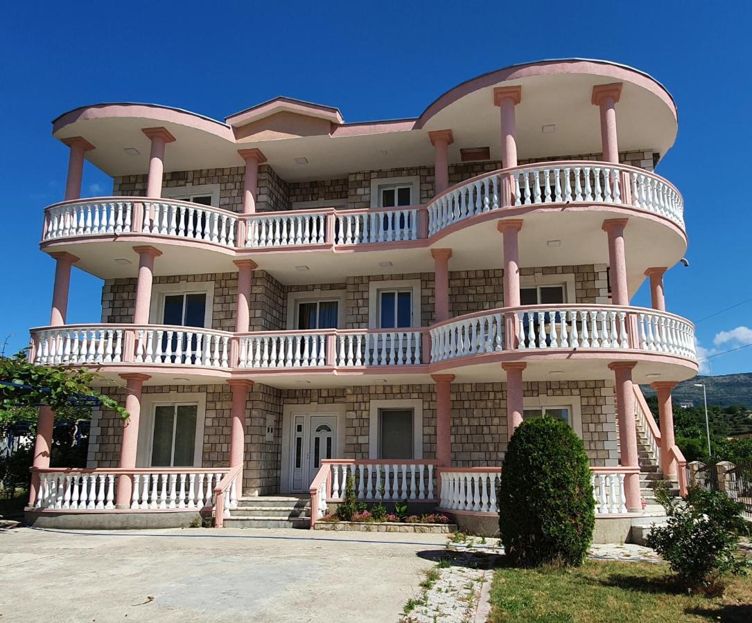 אולסינץ' Kurt Apartaments מראה חיצוני תמונה